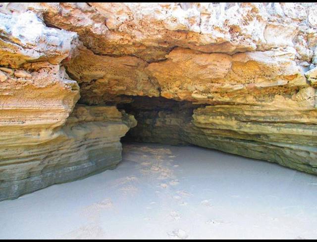 LAND FOR SALE IN DANA BAY